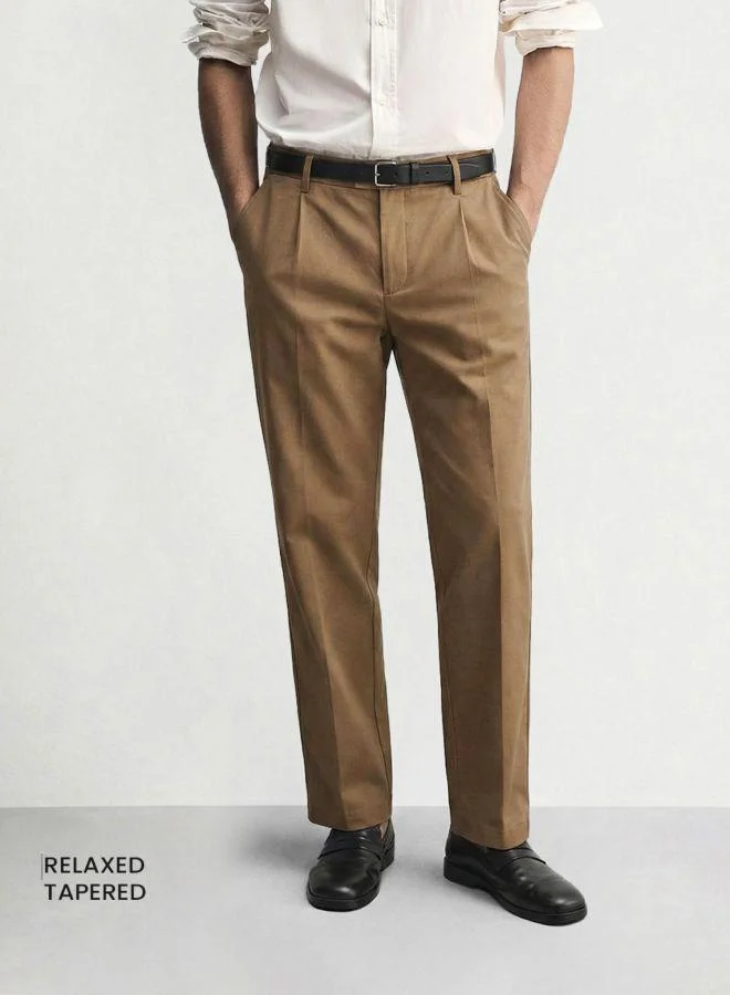 Men Relaxed Fit Solid Cross Pocket Mid-Rise Trousers